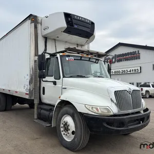 2009 International 4300 S/A Van Body Truck