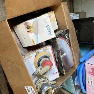 Assortment of Sanding Equipment
 UNRESERVED