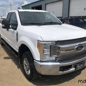 2017 Ford F250 XLT Super Duty Pickup Truck