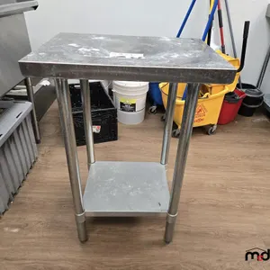 24" x 18" Stainless Prep Table
 UNRESERVED