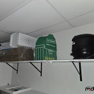 Contents of Shelf
 UNRESERVED