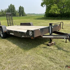 2012 Gatormade T/A Trailer
 UNRESERVED
