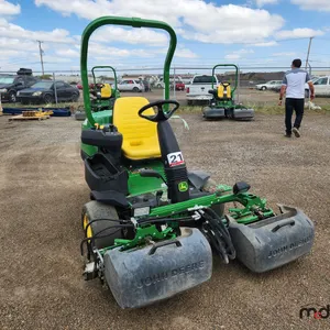 2014 John Deere 2500B Ride-On Precision Mower
 UNRESERVED