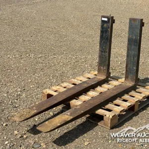 JOHN DEERE 60 IN. WHEEL LOADER FORKS