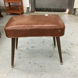 VINYL TOP STOOL AND METAL SHOE RACK