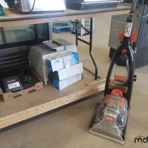 Printers, Cartridges and Vacuum
 UNRESERVED