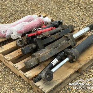 QTY OF MISC HYDRAULIC CYLINDERS