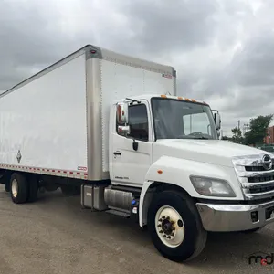 2018 Hino 26' Box Truck