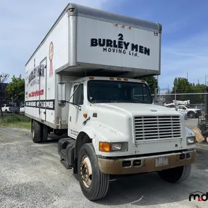 2000 International 4700 S/A Box Truck
 UNRESERVED