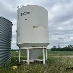 Wheatland Steel Hooper Bottom Bin