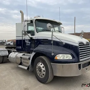 2015 Mack CXU613 T/A Day Cab Semi Truck