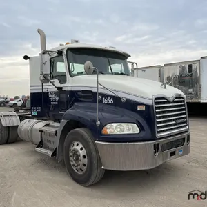 2015 Mack CXU613 T/A Day Cab Semi Truck