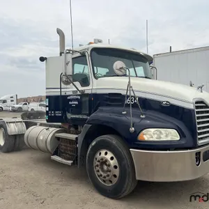 2011 Mack CXU613 T/A Day Cab Semi Truck