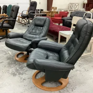 (2) SWIVEL RECLING BLACK LEATHERS CHAIRS