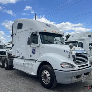 2013 Freightliner Columbia T/A Semi Truck
 UNRESERVED