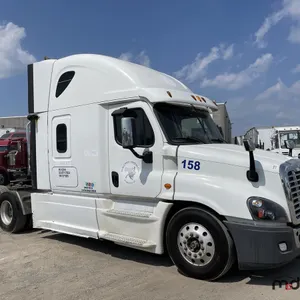 2015 Freightliner Cascadia T/A Sleeper Semi Truck
 UNRESERVED