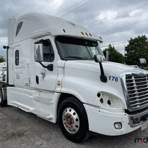2016 Freightliner Cascadia T/A Sleeper Semi Truck
 UNRESERVED