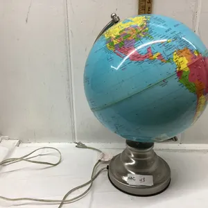 LIGHTED GLOBE