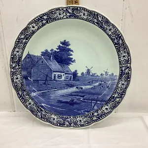 DELFTS ROYAL SPHINX LARGE PLATE