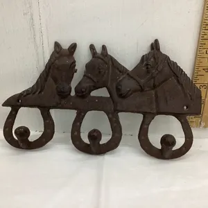 CAST HORSE HEAD WALL HOOK