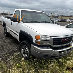 IMPOUND UNIT: 2004 GMC Sierra Truck (White)
 UNRESERVED
