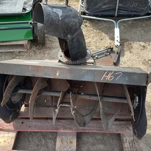 33" front mount snowblower, H67