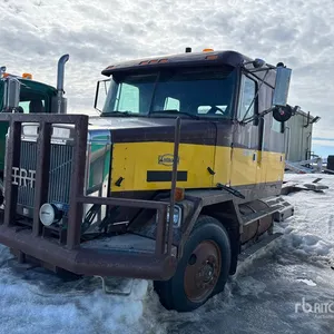 1991 White/GMC ACL 6x4 Crew Cab Cab and Chassis