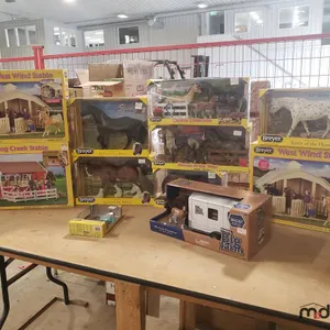 Boxed Horse Figures
 UNRESERVED