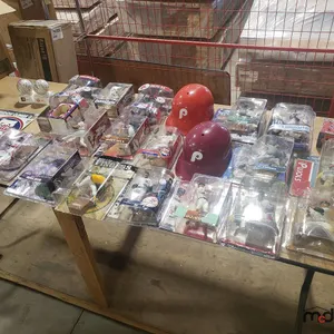 Baseball Figures, Signed Baseballs and More
 UNRESERVED