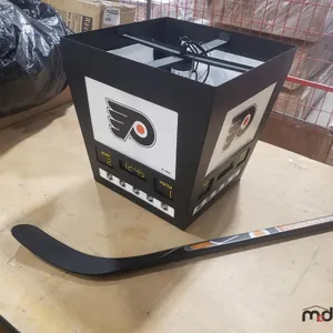 Philadelphia Flyers Scoreboard Light Fixture and Mini Stick
 UNRESERVED