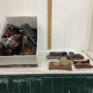 LARGE COLLECTION OF VINTAGE EYEGLASSES - PRESCRIPTION & NON-PRESCRIPTION