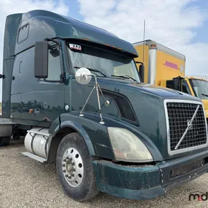 2007 Volvo VNL T/A Sleeper Semi Truck
 UNRESERVED