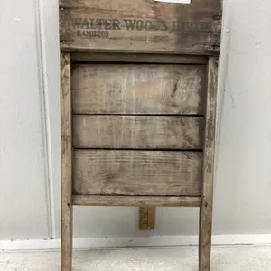 WALTER WOODS LIMITED WASH BOARD