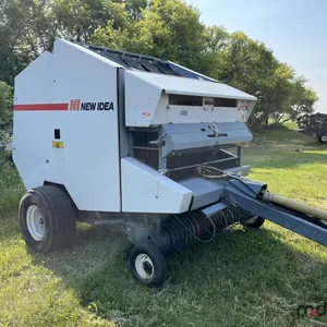 1992 New Idea 486 Baler