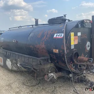 Etnyre Black Topper Asphalt Distributor Tank
 UNRESERVED