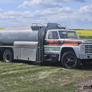 1979 Ford F700 Tanker Truck (Non-Runner)
 UNRESERVED