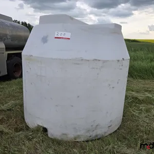 1,000-Gallon Poly Tank
 UNRESERVED