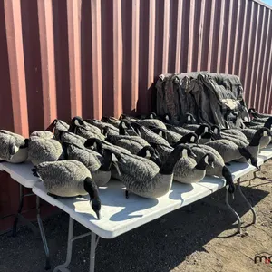 (40) Goose Hunting Decoys and (7) Power Hunter Layout Blinds (Folds to 32" x 33" x 4" Backpack)