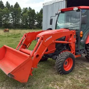 Kubota L6060 compact MFWD tractor, S/N: 45084