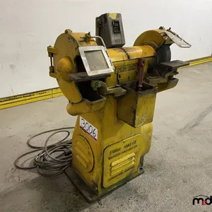 Ford-Smith Meuleuse sur pied
 UNRESERVED