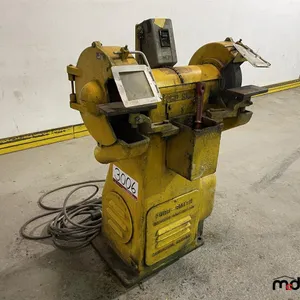 Meuleuse sur pied FORD/ SMITH
UNRESERVED