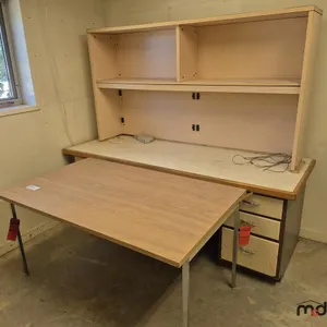Table and (2) Desks
 UNRESERVED