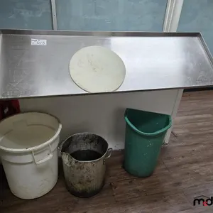 Stainless Steel Rack/Bins
 UNRESERVED
