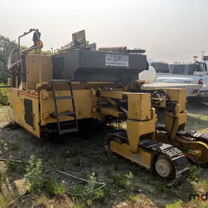 Easy Pour Concrete Curb Machine