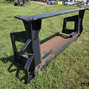 New Holland to Honey Bee Header Adapter
 UNRESERVED