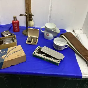 SHAVING GEAR