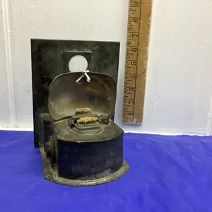 METAL FINGER LANTERN  WITH DOUBLE WICK