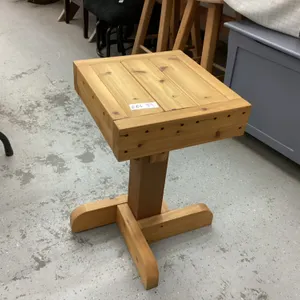 HAND CRAFTED WOOD PLANT STAND