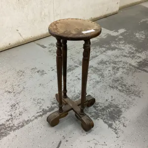 VINTAGE PLANT STAND