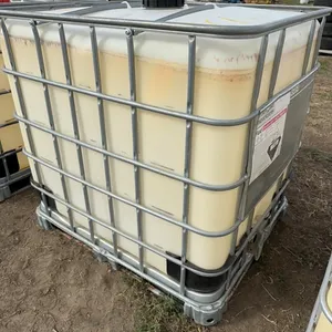 Poly tote with valve